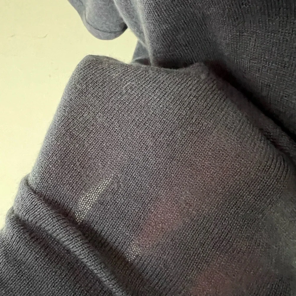 Vince classic grey top